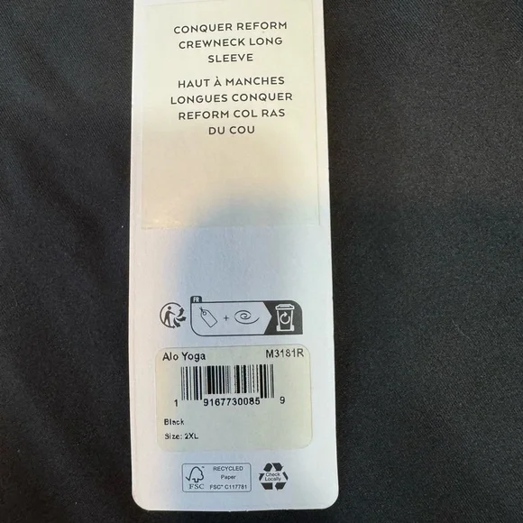 ALO Yoga Men's Charcoal Long Sleeve Tee - Picture 3 of 3